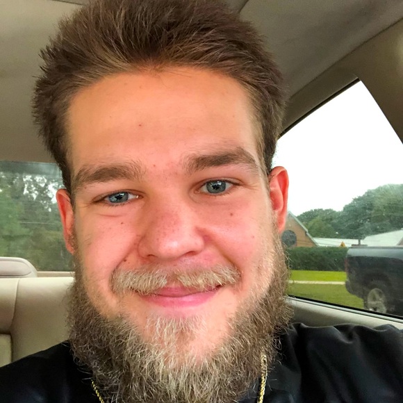 Meet your Posher, Kobie - Picture 1 of 1